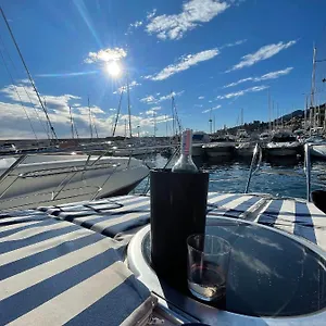 Bea Boat Charter Botel Mentone