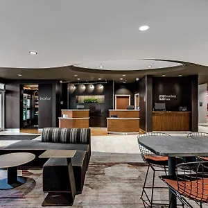 Hotel Courtyard Easton ***